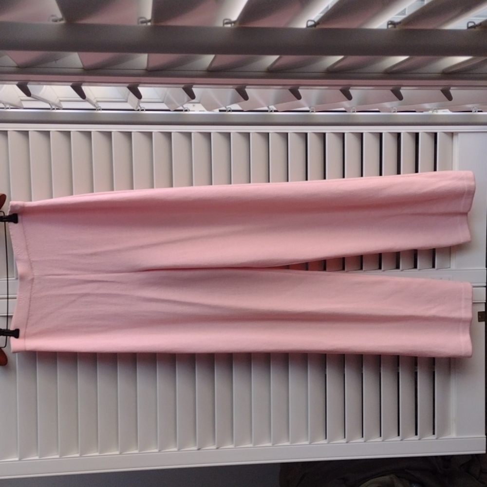 St. John Collection pale pink pants